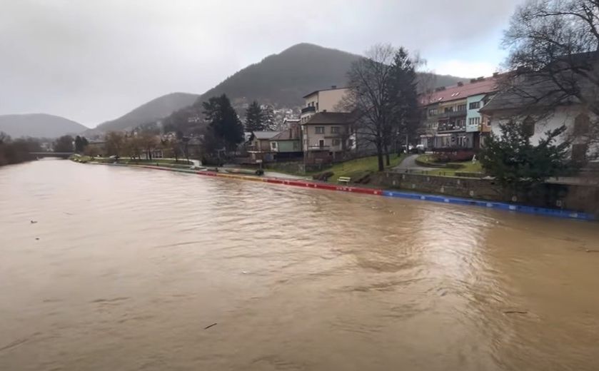 Nabujala rijeka Bosna: Pogledajte kakvo je stanje u Visokom