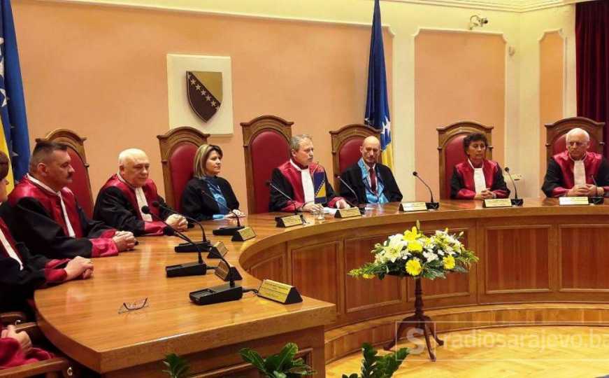 Ustavni sud BiH danas i sutra odlučuje o nametnutim odlukama Christiana Schmidta