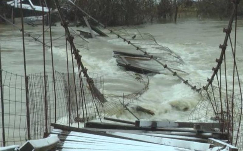 Srušio se most u Rudom: Pet sela potpuno odsječeno, obustavljen saobraćaj