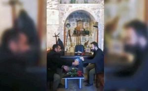 Reakcije na spaljivanje Kur'ana: Muslimani u Turskoj dijelili ruže vjernicima u crkvama