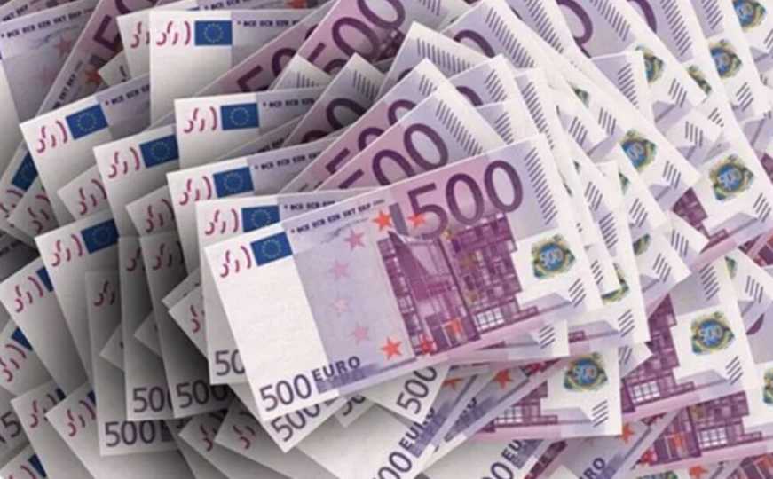 Banja Luka: Izgubljena kesa puna eura, nagrada pronalazaču
