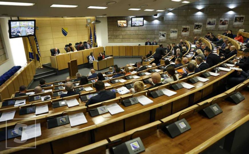 U toku sjednica Parlamenta FBiH: Vlada odbacila sve amandmane na budžet