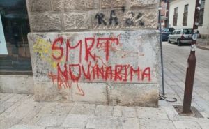 Mostar: Uklonjen grafit s govorom mržnje prema novinarima