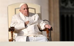 Papa Franjo: Gej ljudi su djeca Božja, Bog ih voli