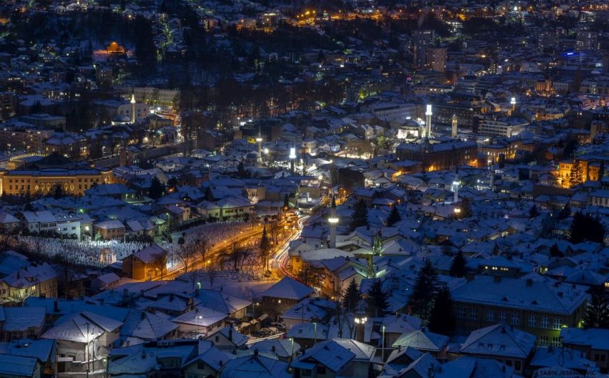 Kada noć prekrije olimpijski grad: Fotograf otkrio odakle je najbolji pogled na Sarajevo
