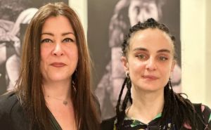 Izložba: Lejla Ćehajić i Emina Lagumdžija predstavile svoju angažiranu umjetnost