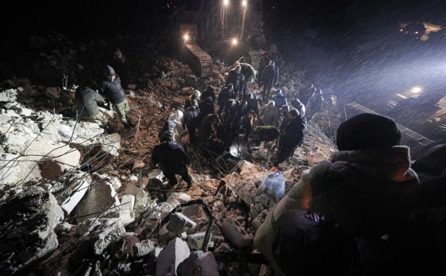 Čudo u Turskoj: Majka i troje djece spašeni ispod ruševina 28 sati nakon zemljotresa