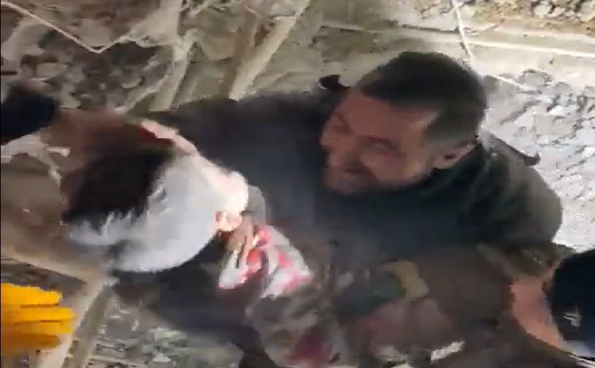 Čudo u Turskoj: Spašen trogodišnji dječak koji je pod ruševinama bio 22 sata
