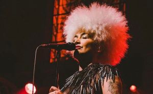 Lady Blackbird - Woman