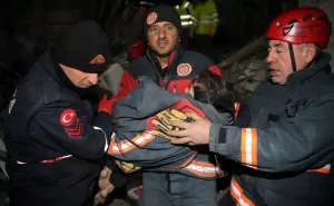 Spasioci nakon čak 73 sata izvukli mamu, tatu i njihovu kćerku iz ruševina: 'Nismo gubili nadu'