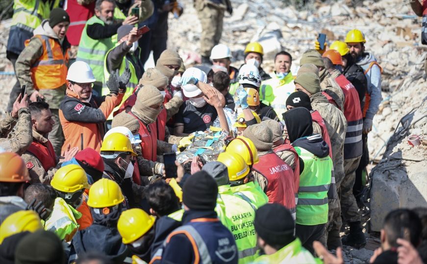 Šok za stradale: Austrijski i njemački spasioci prekidaju rad u Turskoj