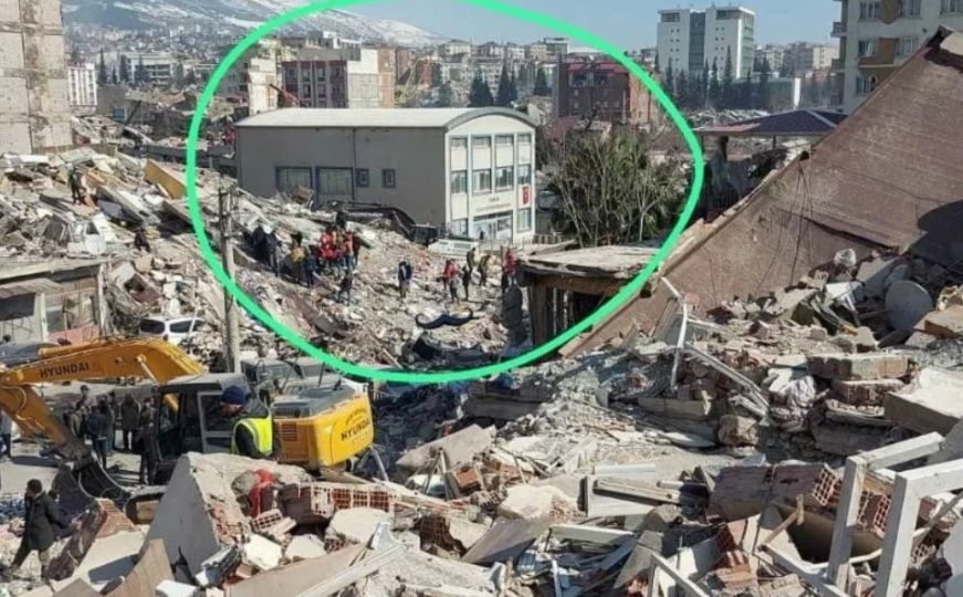 Jedna zgrada u epicentru zemljotresa u Turskoj nije oštećena, poznat vlasnik