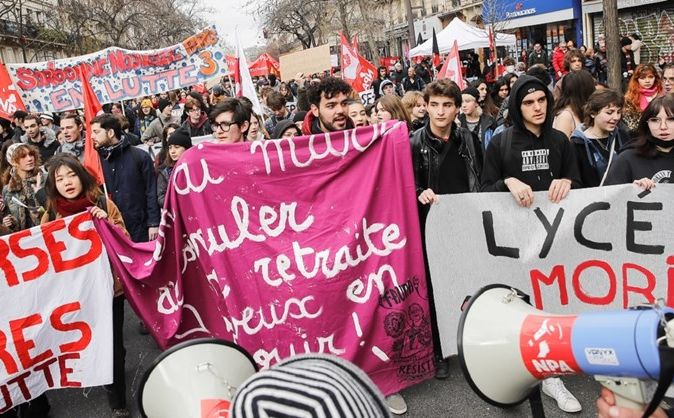 Demonstracije širom Francuske: Stotine hiljada ljudi protestvuje zbog novog zakona o penziji