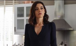 Fanovi zabrinuti za tursku glumicu, kažu da je nestala. Turski mediji: Živa je, pomaže žrtvama