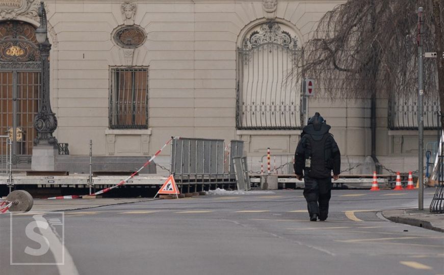 Drama u Bernu: Muškarac sa eksplozivom uhapšen ispred švicarskog parlamenta