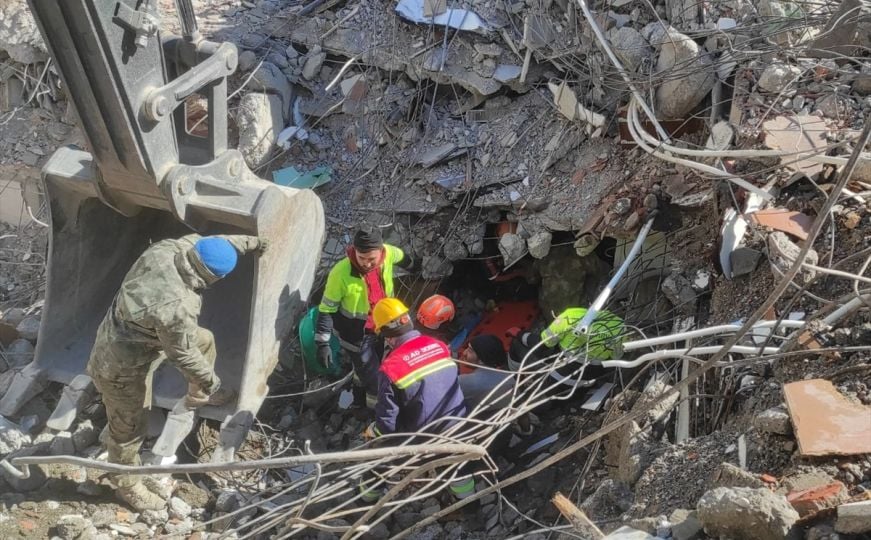 Nova nada, novo čudo: Spašena 74-godišnja žena 227 sati nakon zemljotresa