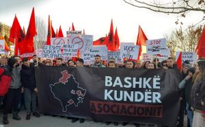 Prištinski studenti marširali protiv formiranja zajednice srpskih opština