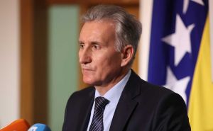 Kemal Ademović: "Bez kolega u Klubu Bošnjaka neću povlačiti nikakve poteze"