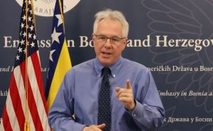 "Želim biti vrlo jasan": Američki ambasador u BiH poslao poruku Dodiku zbog negiranja genocida