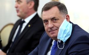 Neumjesno ponašanje: Milorad Dodik ponovo napada i vrijeđa novinare, zabranio i postavljanje pitanja