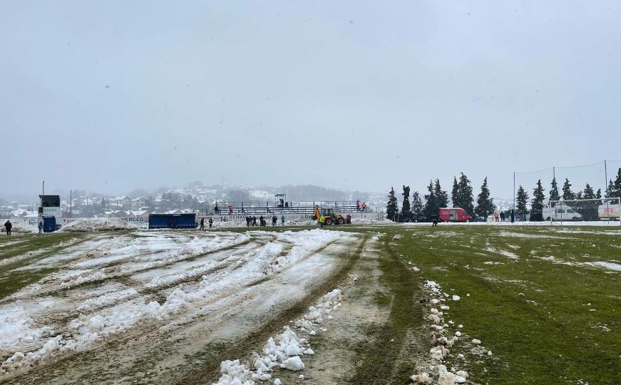 Kasni utakmica u Srebreniku zbog velikog snijega na terenu, evo kada počinje