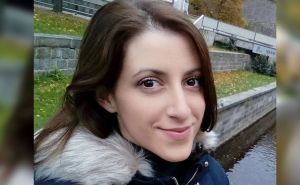 Tuga u Srbiji: Sahranjena majka koja je pokušavala da zaustavi kolica sa djetetom pa pala pod kamion