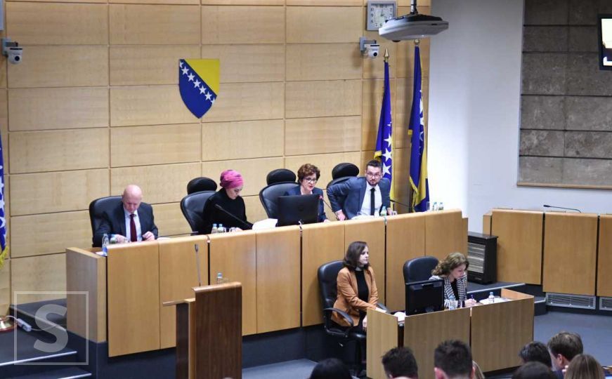 Predstavnički dom Parlamenta FBiH: Iz SDA traže prekid sjednice - tvrde da je prekršen Poslovnik