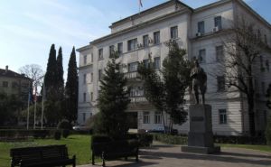 Evakuisana skupština u Crnoj Gori: Radnik pronašao ceduljicu sa prijetnjom