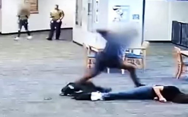 Jeziv snimak iz srednje škole: Učenik nasilnički oborio asistenticu, pa je nastavio udarati