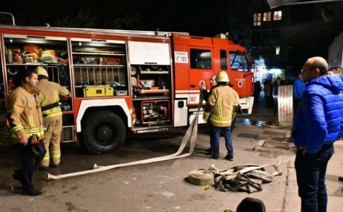 Požar na Ilidži: Planuo kafić, vatrogasci se borili sa vatrom više od pola sata