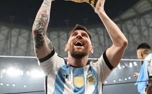 Lionel Messi ne štedi: Suigračima kupio 35 zlatnih iPhonea