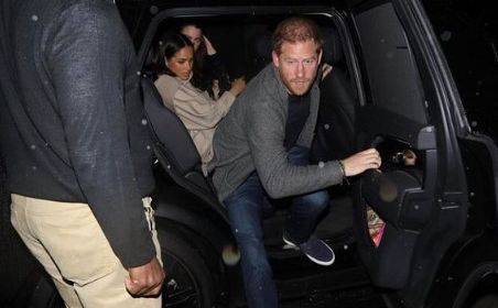 Članovi kraljevske porodice Harry i Meghan izašli u noćni klub nakon burne porodične drame