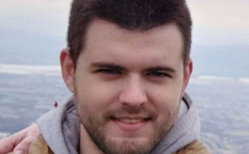 Nestao 26-godišnji mladić u BiH: Ukoliko primijetite osobu s fotografije odmah pozovite policiju