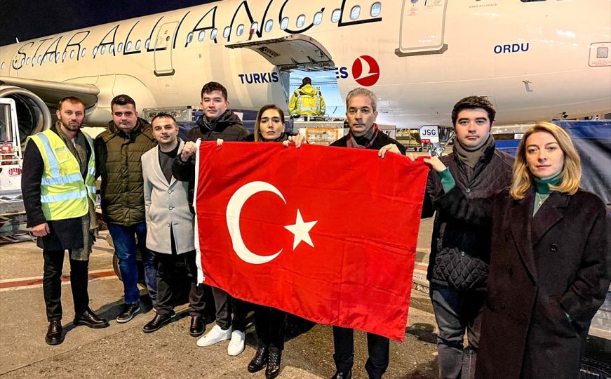 Iz Beograda lijepe vijesti: Kargo avion sa humanitarnom pomoći poletio ka Turskoj