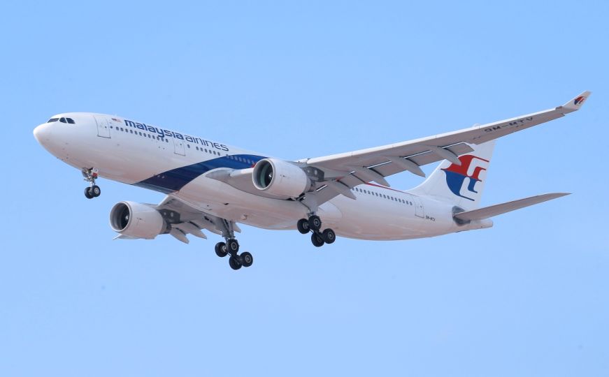 Drama na nebu: Avion koji je letio s Kube za Floridu udario u jato ptica