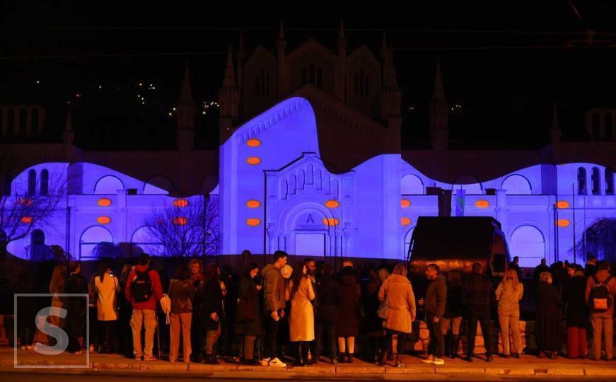 Očaravajućom svjetlosnom instalacijom obilježen Dan italijanskog dizajna u Sarajevu