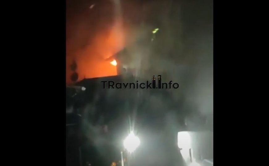 Požar na Vlašiću: Vatra zahvatila poznati hotel