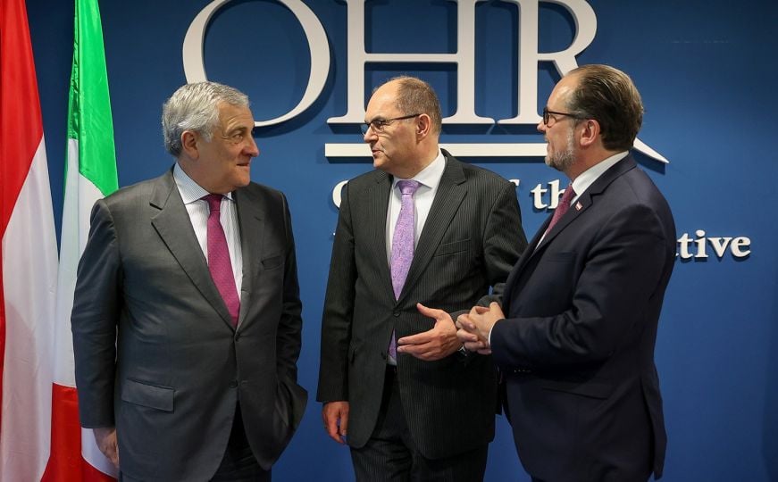 Schmidt se susreo s Tajanijem i Schallenbergom pa poslao poruku bh. političarima