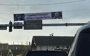 Ponovo provokacije u Bratuncu: Transparentom čestitali rođendan zločincu Ratku Mladiću