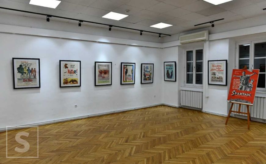 U Sarajevu otvorena izložba filmskih plakata: Predstavljena djela svjetske i domaće kinematografije