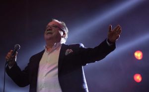 Pogledajte spektakularne snimke s koncerta Halida Bešlića: Cijela Zetra uglas pjeva velike hitove