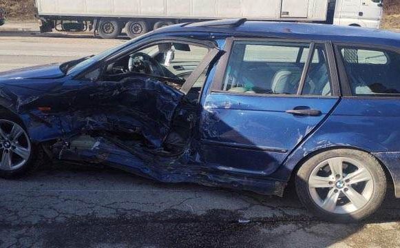 Epilog nesreće kod Zenice: U strahovitom sudaru BMW i vozila Doma zdravlja povrijeđene četiri osobe