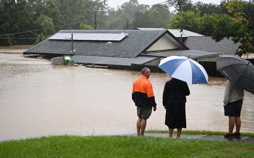Velike poplave u Australiji, policija upozorava na opasnost od krokodila