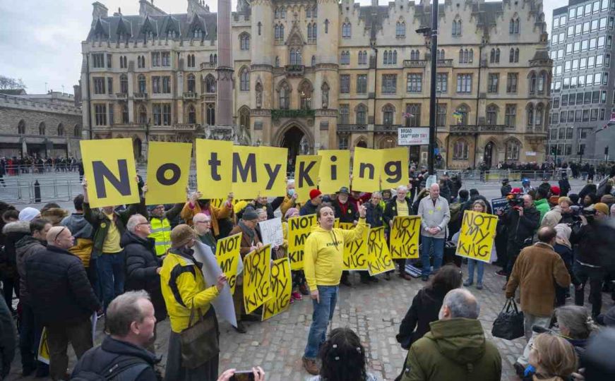 Velika Britanija: U Londonu održani protesti protiv monarhije