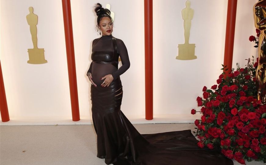 Trudna Rihanna zablistala na dodjeli Oscara, fanovi oduševljeni