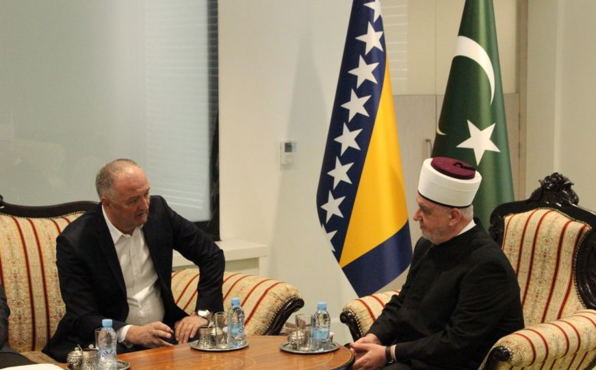 Ministar odbrane Zukan Helez posjetio reisu-l-ulemu Islamske zajednice u BiH