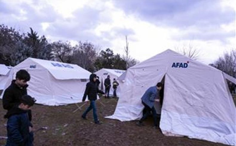 Jake kiše pogodile žrtve zemljotresa u Turskoj, poplavljeni šatori