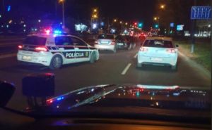 Saobraćajna nesreća na Otoci: Sudjelovala dva vozila, jedna osoba povrijeđena