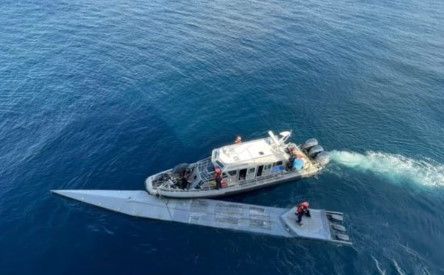 Ulov mornarice u Kolumbiji: U podmornici domaće izrade našli dva tijela i veliku količinu kokaina