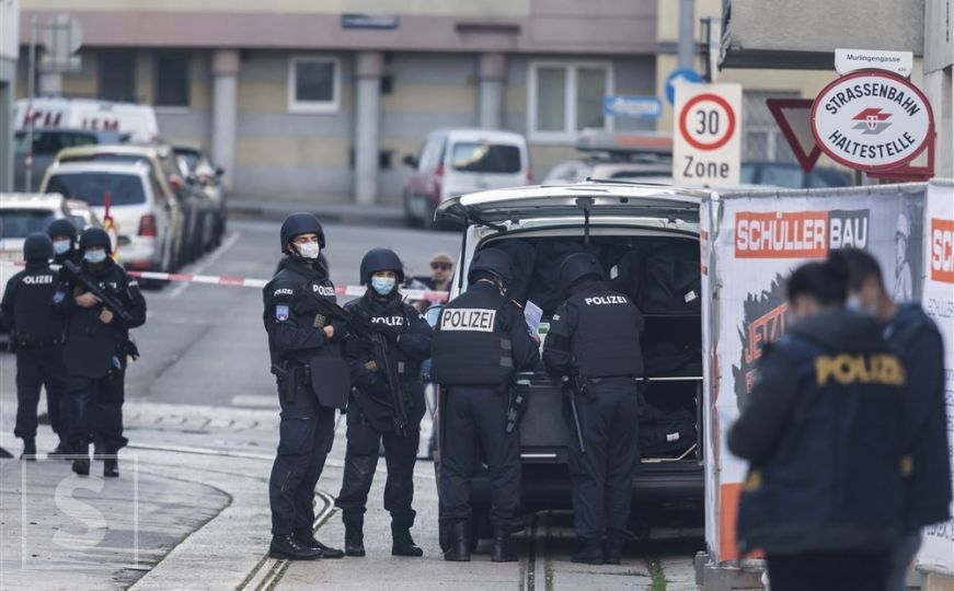 Iz Ambasade BiH u Beču: "Policija je pozvala da se ništa ne snima, ovo su informacije"